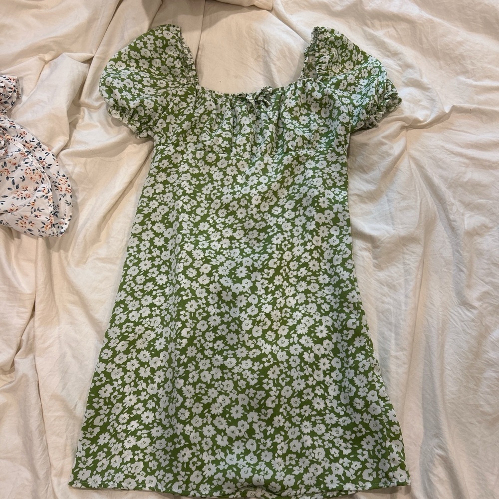 Green Floral Puff Sleeve Dress